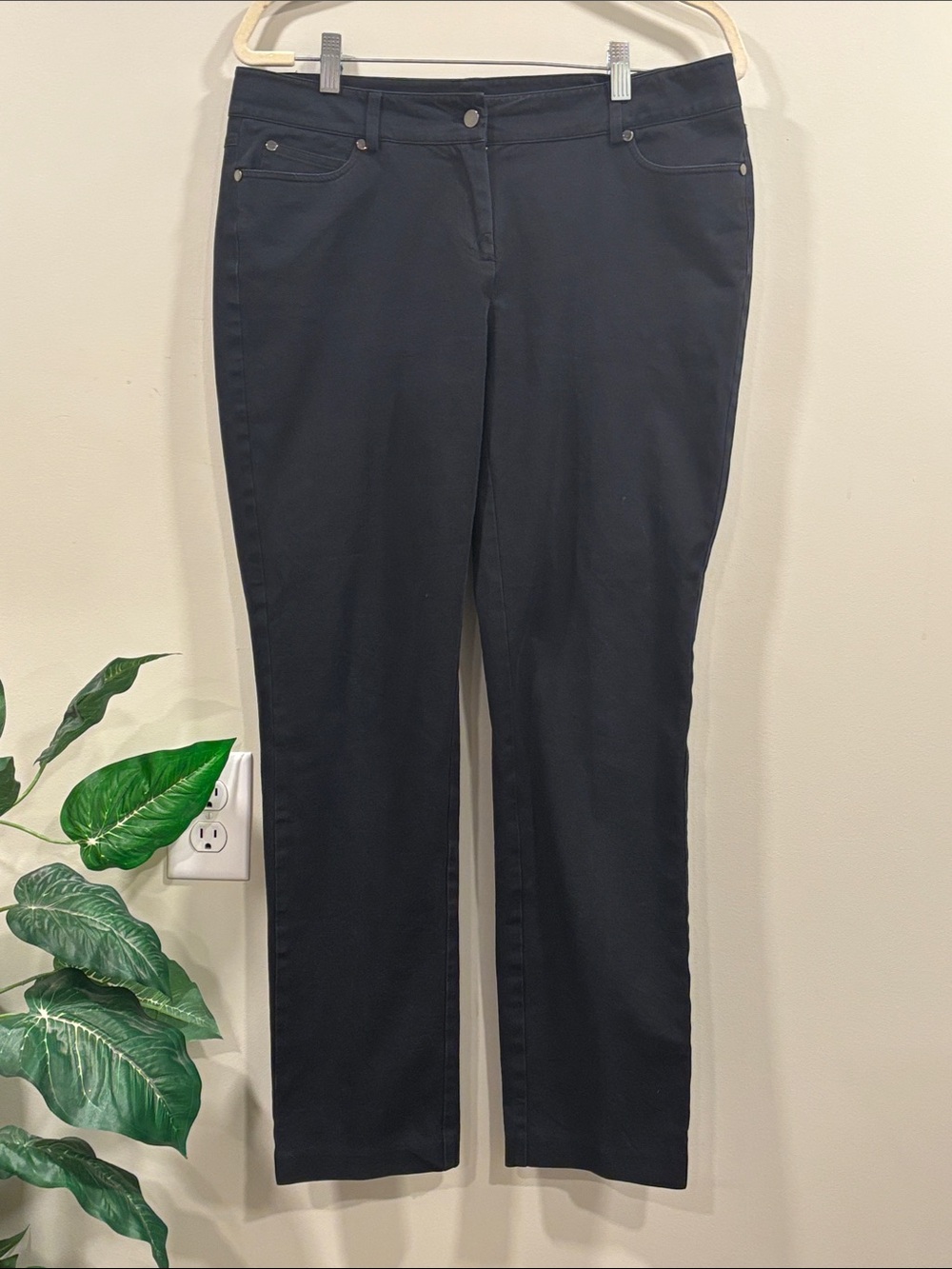 J.McLaughlin Black Straight Leg Stretch Denim Jeans